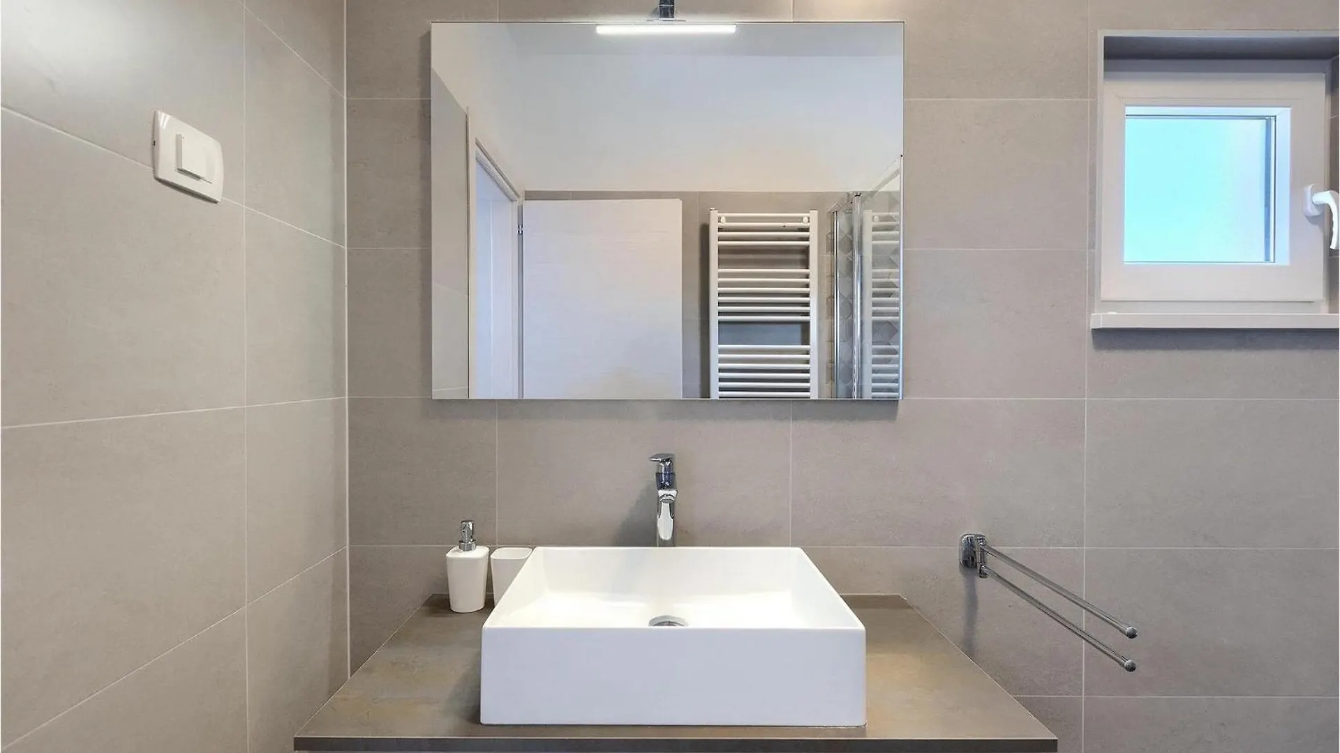 Villa Moderna Πούλα Σπίτι διακοπών